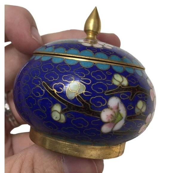 Small Lidded Spice or Trinket Jar - Intricate Floral design - Indian Look - Picture 4 of 7